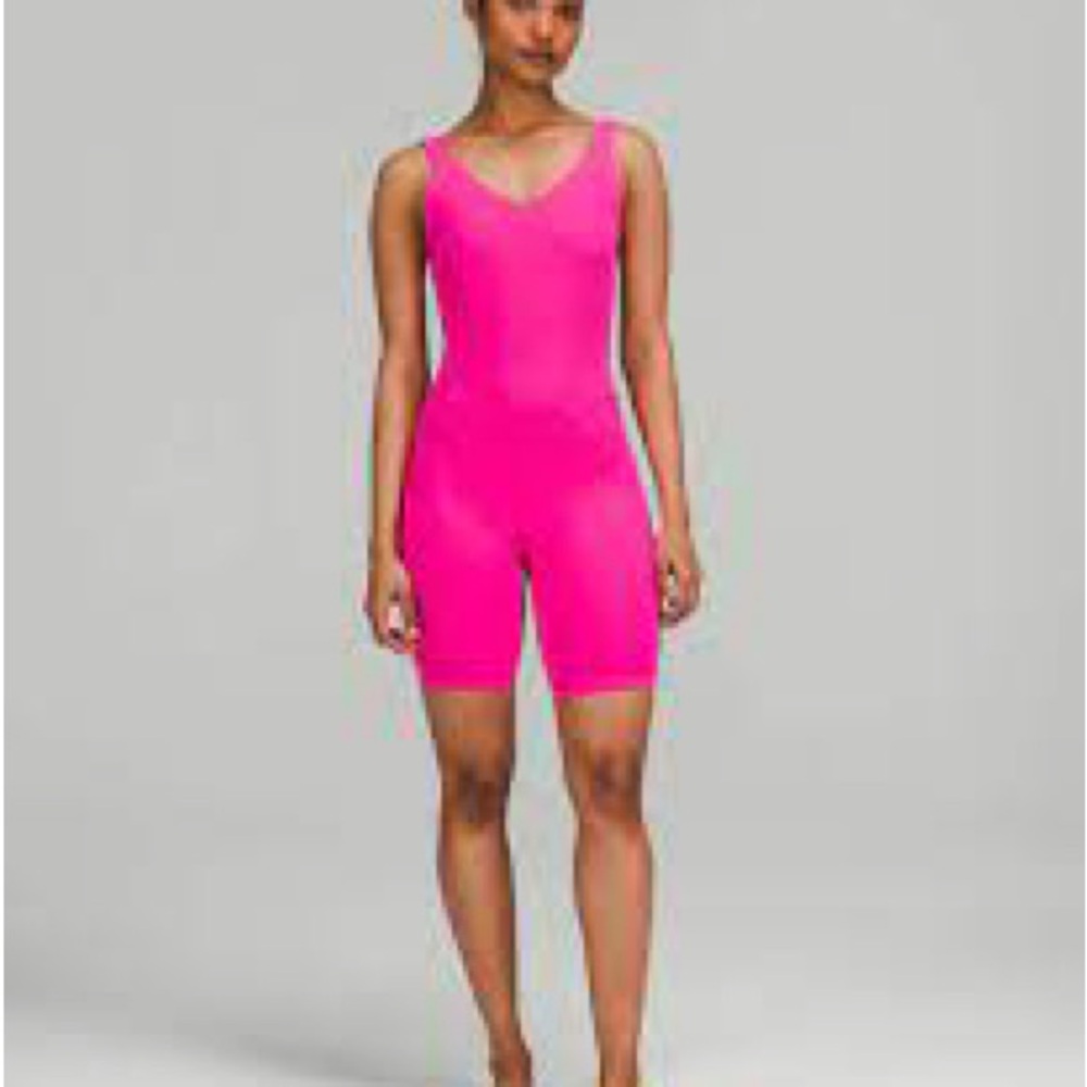 Lululemon Align Onesie 8" sonic pink